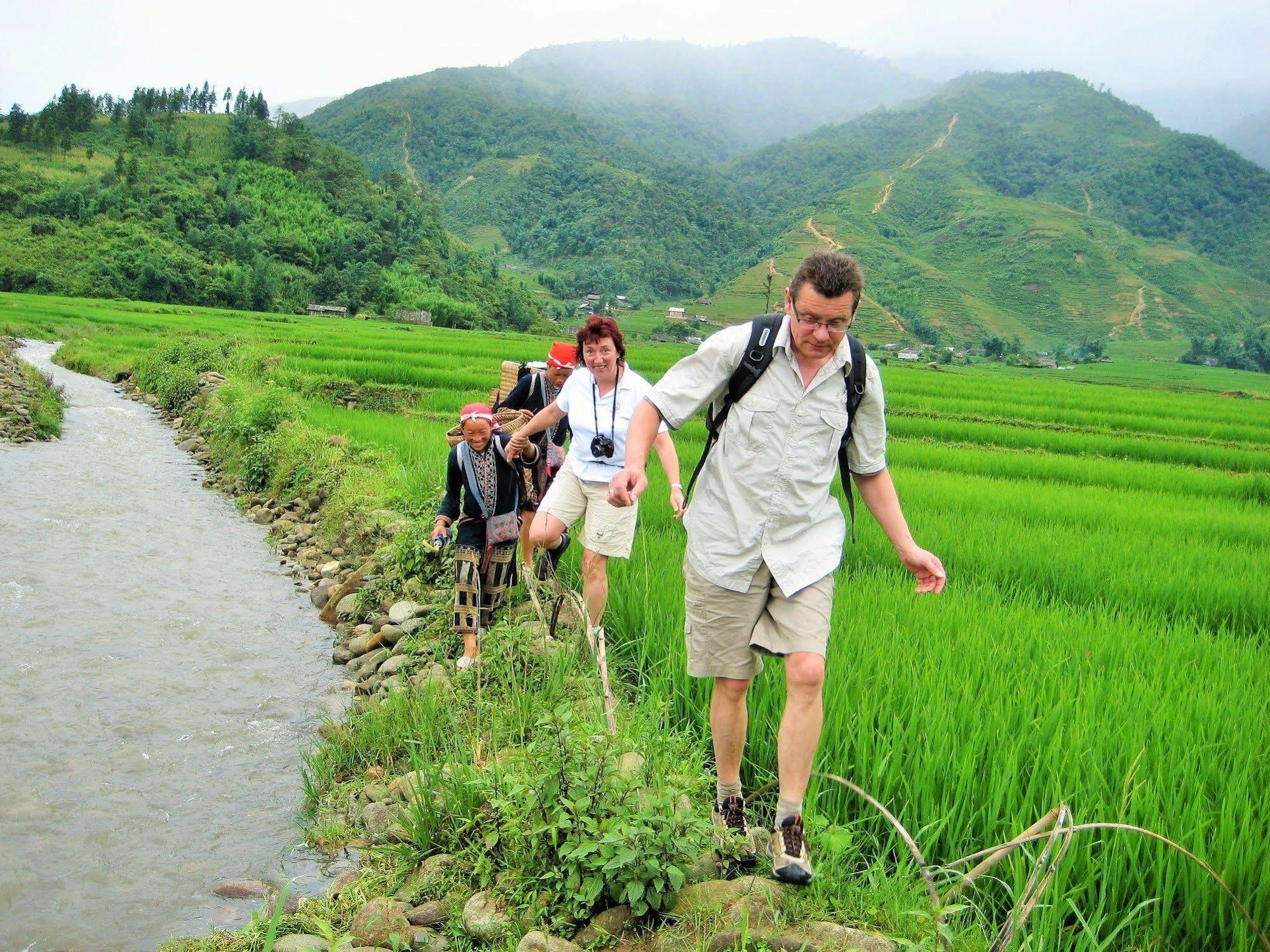 Bc Family Homestay - Hoan Kiem Lakeside Ханой Екстер'єр фото